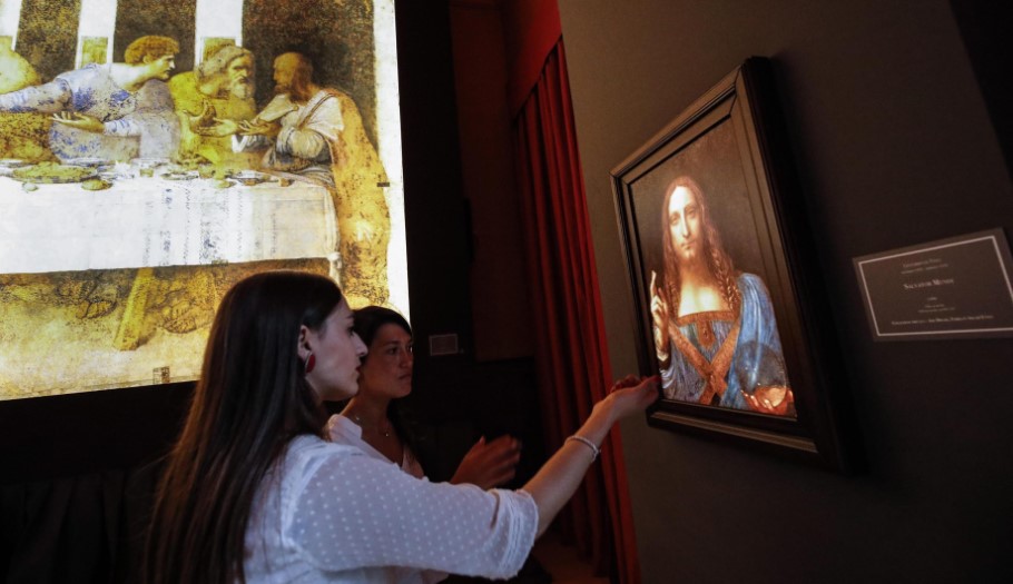 Ο πίνακας του Λεονάρντο ντα Βίντσι, Salvator Mundi © EPA/GIUSEPPE LAMI