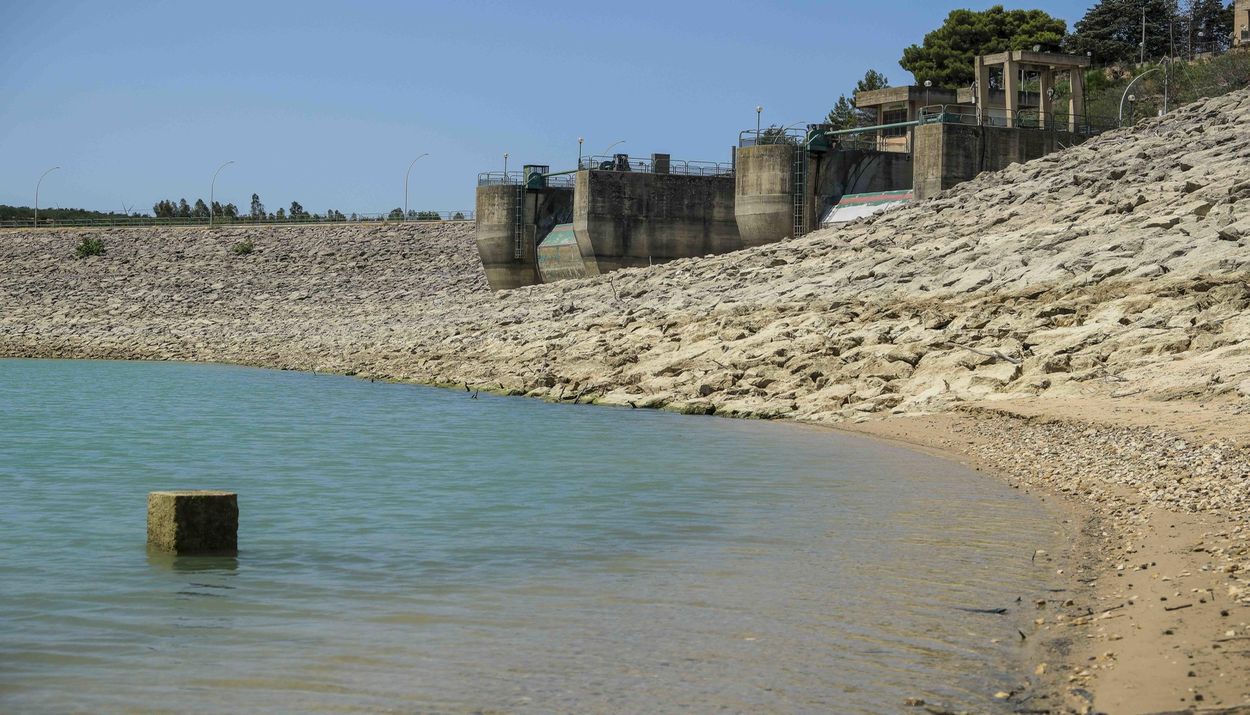 Στο έλεος της ξηρασίας η Σικελία, κίνδυνος ερημοποίησης