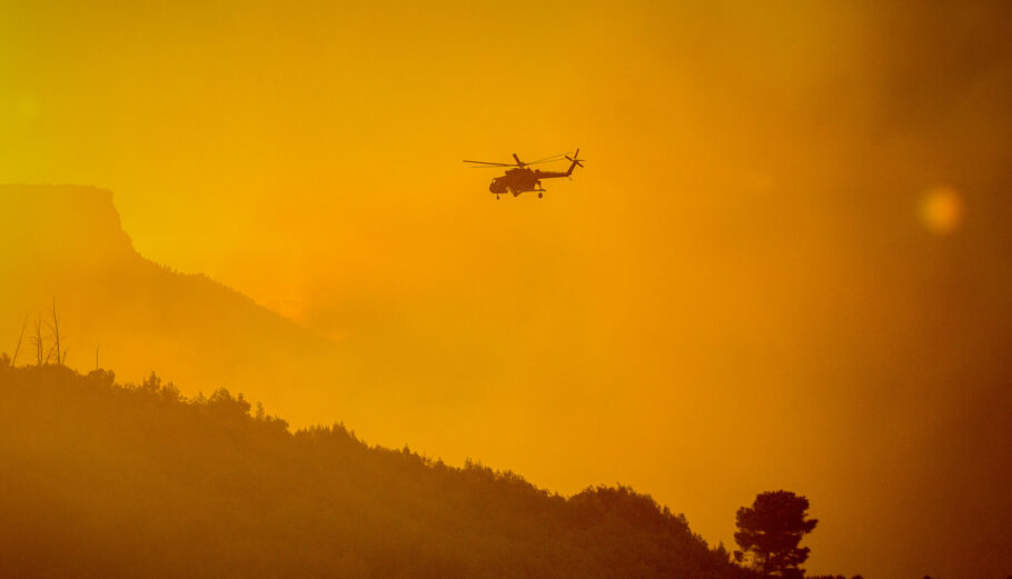 Φωτιά στο Ξυλόκαστρο ©Eurokinissi