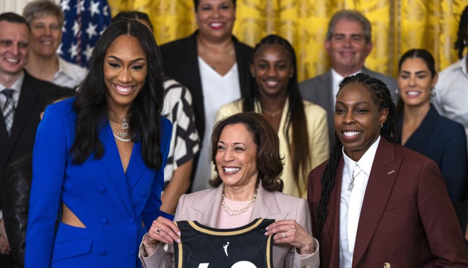 Η ομάδα Las Vegas Aces του WNBA στον Λευκό Οίκο © EPA/JIM LO SCALZO