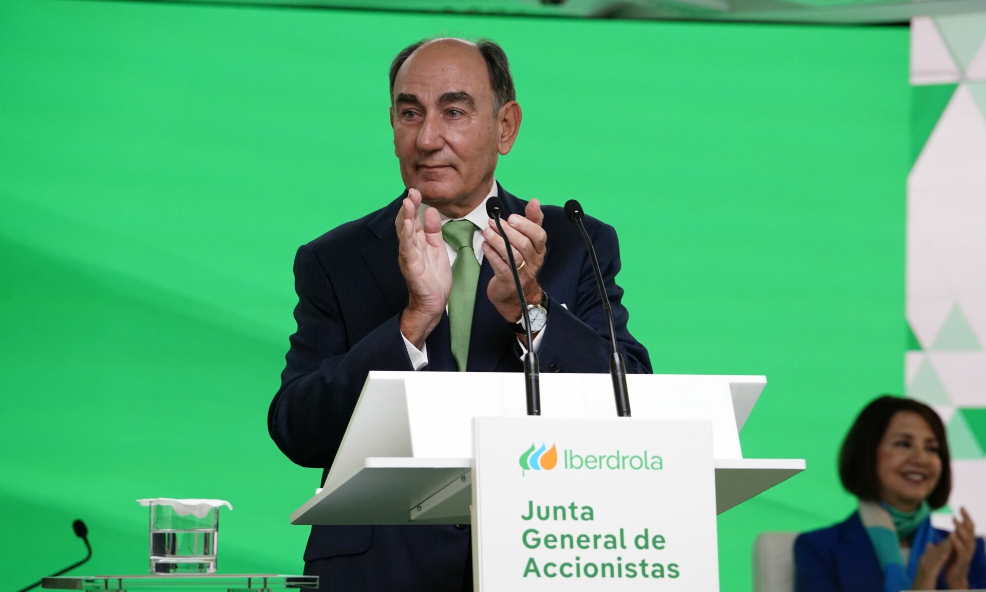 Iberdrola: Αύξηση 17% στα καθαρά κέρδη του 2024