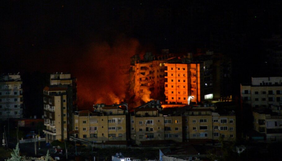 Ισραηλινές αεροπορικές επιδρομές στο Dahieh στο νότιο προάστιο της Βηρυτού, Λίβανος© EPA/WAEL HAMZEH