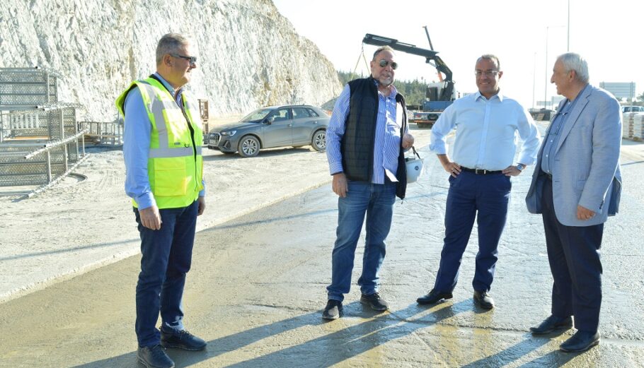 Ο Χρήστος Σταϊκούρας στο εργοτάξιο του FlyOver © Υπουργείο Υποδομών και Μεταφορών