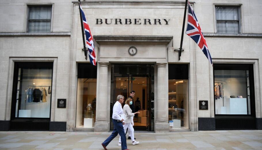 ΚΑΤΑΣΤΗΜΑ Burberry © EPA/ANDY RAIN