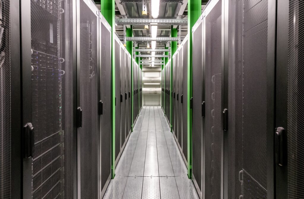 Φουντώνει η μάχη ΡΑΑΕΥ με ΑΔΜΗΕ για το data center στο Κρυονερι