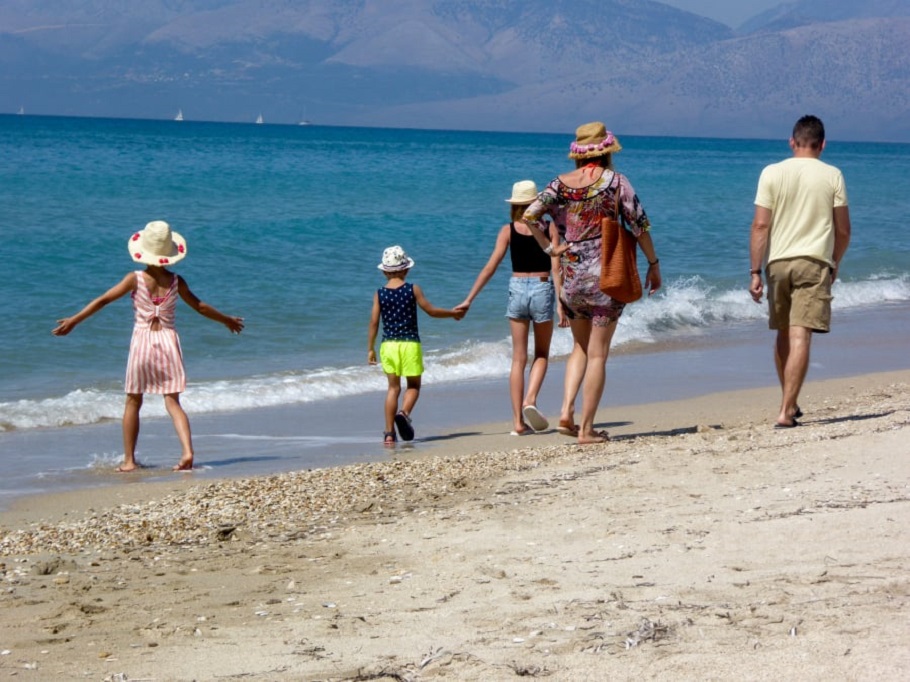 Επίδομα Παιδιού Α21: Τι αλλάζει με την τελευταία δόση