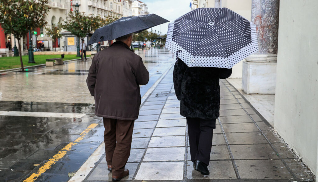 Καιρός: Αγίου Βαλεντίνου με βροχές και καταιγίδες