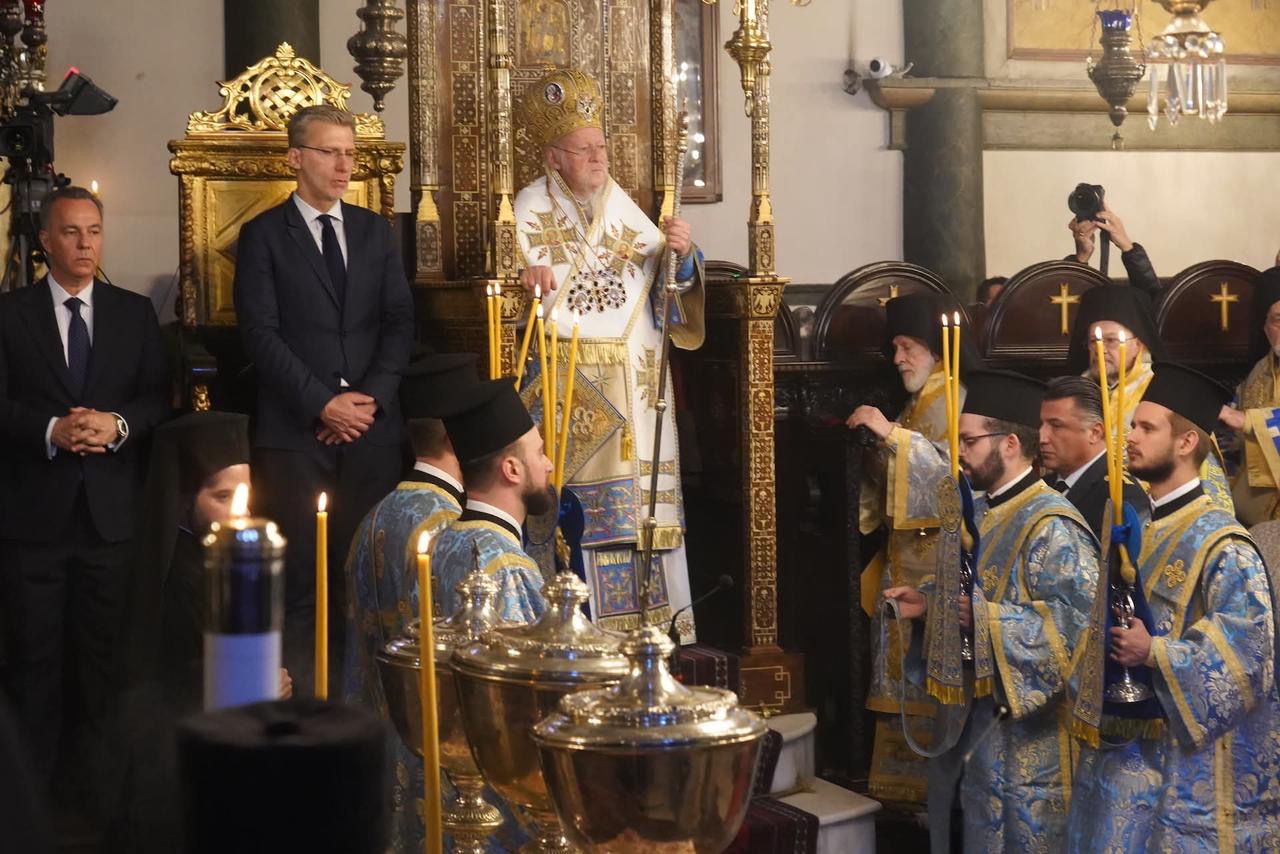 ΑΚΗΣ ΣΚΕΡΤΣΟΣ, ΠΑΤΡΙΑΡΧΗΣ ΒΑΡΘΟΛΟΜΑΙΟΣ, ΦΑΝΑΡΙ © Powergame.gr