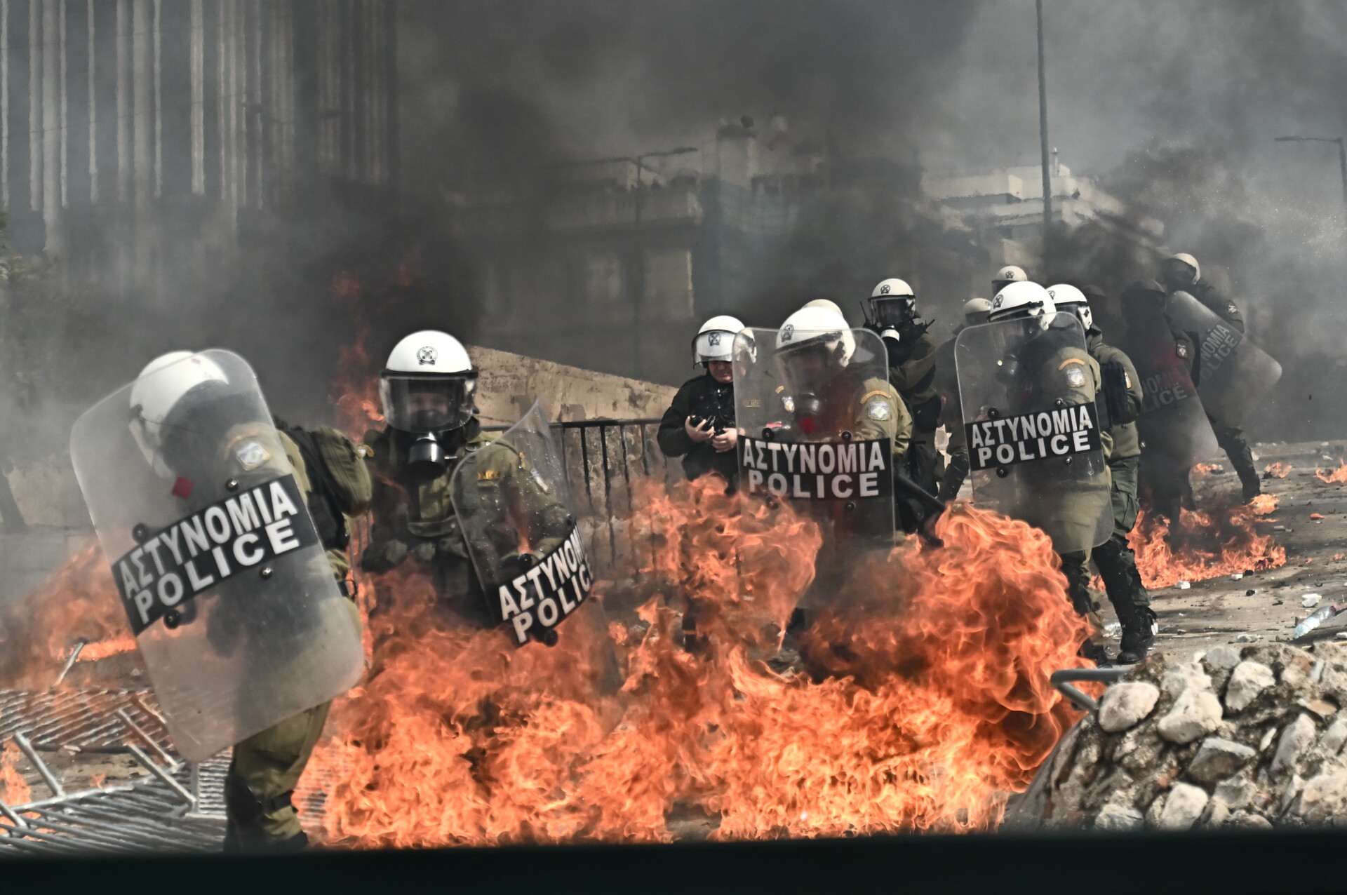 ΕΠΕΙΣΟΔΙΑ ΜΕΤΑ ΤΟ ΤΕΛΟΣ ΤΗΣ ΑΠΕΡΓΙΑΚΗΣ ΣΥΓΚΕΝΤΡΩΣΗΣ ΣΤΗΝ ΑΘΗΝΑ ΓΙΑ ΤΗΝ ΣΥΜΠΛΗΡΩΣΗ ΔΥΟ ΧΡΟΝΩΝ ΑΠΟ ΤΟ ΣΙΔΗΡΟΔΡΟΜΙΚΟ ΔΥΣΤΥΧΗΜΑ ΤΩΝ ΤΕΜΠΩΝ (ΚΩΣΤΑΣ ΤΖΟΥΜΑΣ/EUROKINISSI)