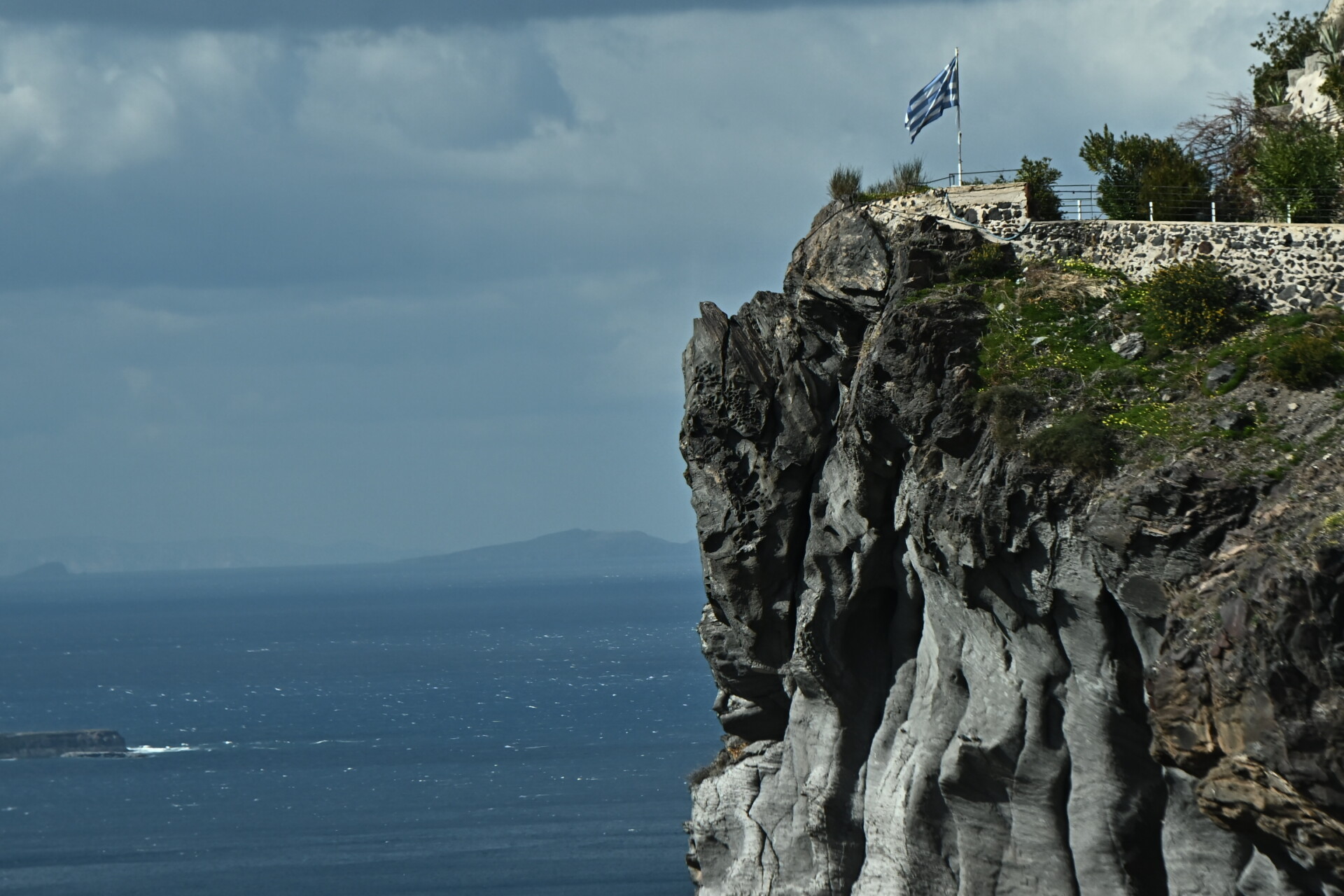 ΣΥΝΕΧΕΙΣ ΣΕΙΣΜΟΙ ΣΤΗΝ ΣΑΝΤΟΡΙΝΗ (ΚΩΣΤΑΣ ΤΖΟΥΜΑΣ/EUROKINISSI)