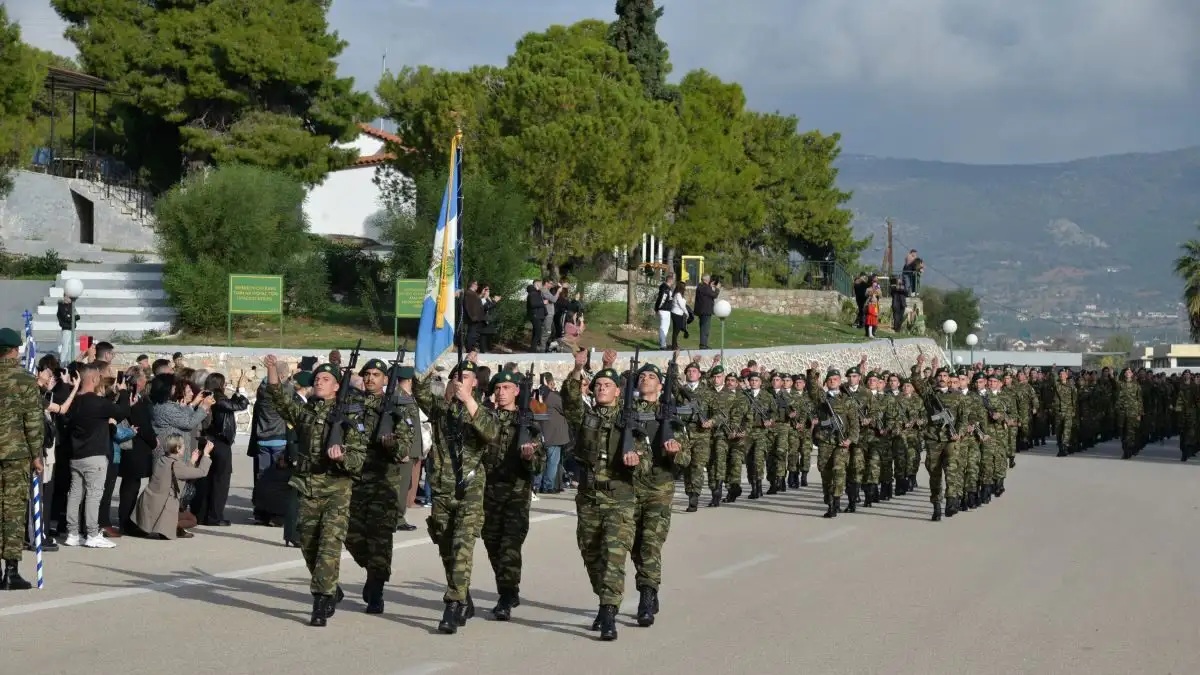 Ένοπλες Δυνάμεις: Έρχονται 2.000 προσλήψεις ΕΠΟΠ